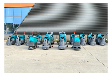RONLON 12 ride-on floor scrubbers and 2 walk-behind floor scrubbers have been sent to Qatar