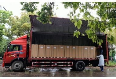 20 Floor Grinders And 20 Industrial Vacuum Cleaners Will Be Shipped To The United States