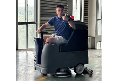 Floor scrubber factory is highly recognized by European customer