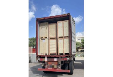 RONLON successfully shipped 40HQ floor grinder and industrial vacuum cleaner to the United States